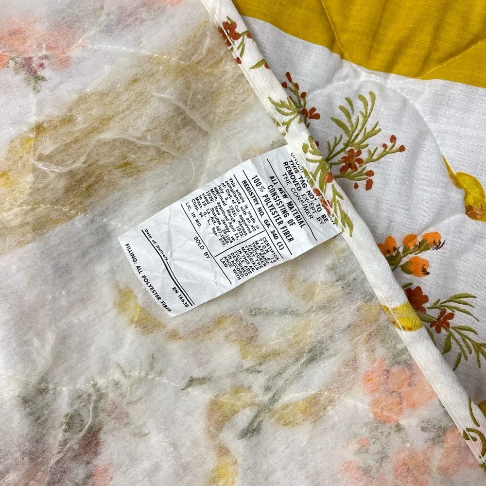 Vintage 70s Golden Yellow Striped Floral Print Bedspread Comforter 91”x 102”